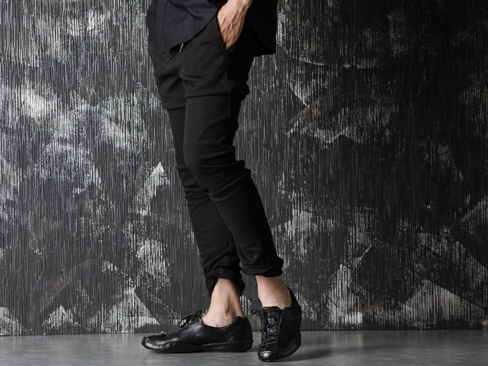 山内 & 11 BY BORIS BIDJAN SABERI DARK TONE STYLE - 3-002