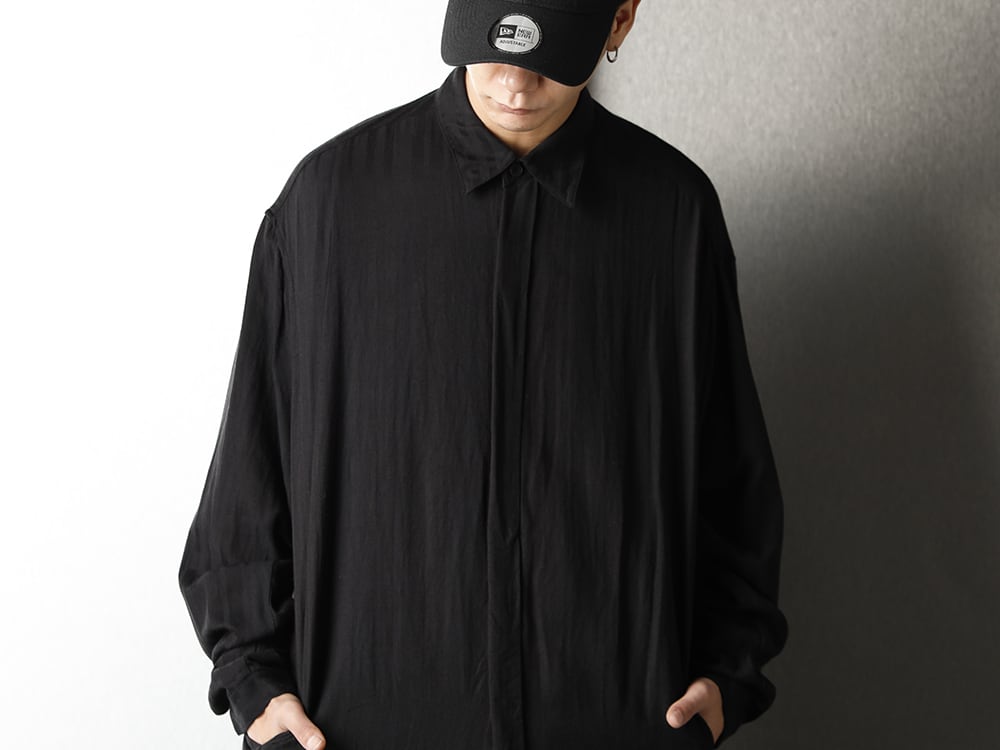 JULIUS 20-21AW Long Striped shirt Styling - 2-003
