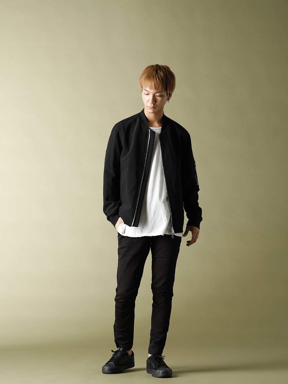 ATTACHMENT Stretch material Item Styling - 1-001