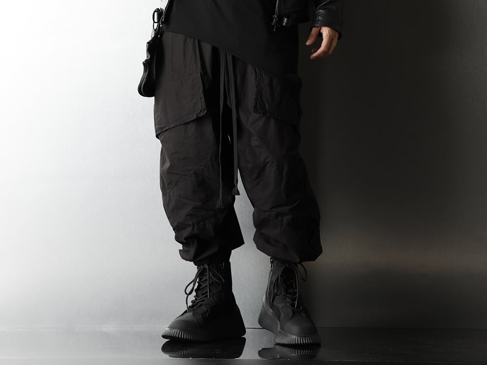 JULIUS 2020-21AW Black A-line Styling - 4-001