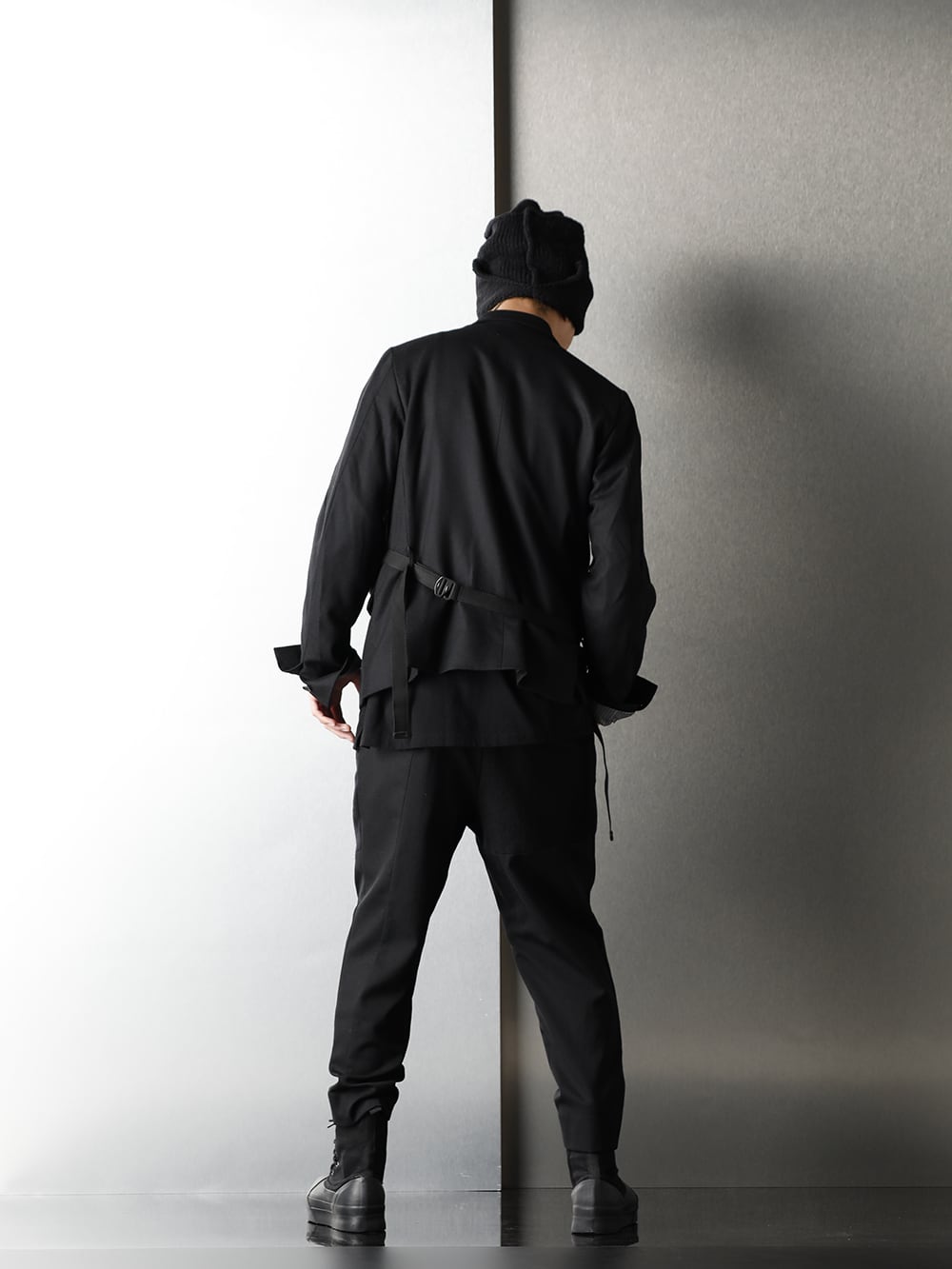 The Viridi-anne Wool material Set Up Styling - 1-003