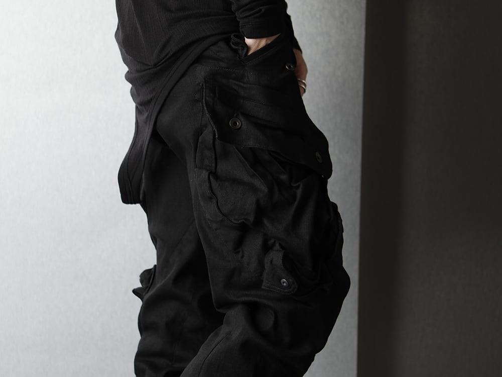 JULIUS 2020-21AW GAS MASK CARGO PANTS Styling - 3-005