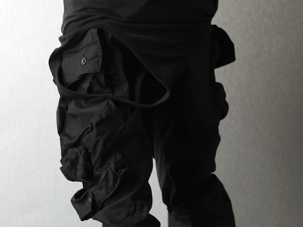 JULIUS 2020-21AW GAS MASK CARGO PANTS Styling - 3-006