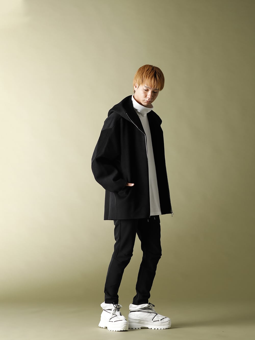 ATTACHMENT 2020-21AW Hooded half coat Styling - 1-002