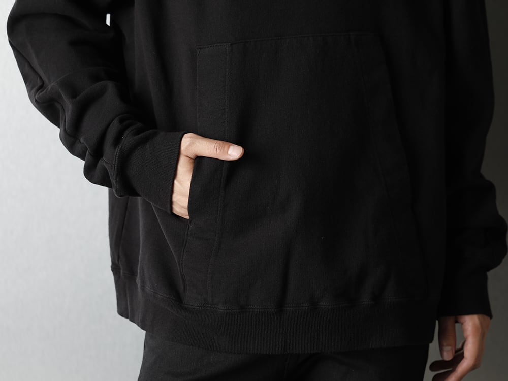 JULIUS - ユリウス Classic slim silhouette Black only Styling - 2-005