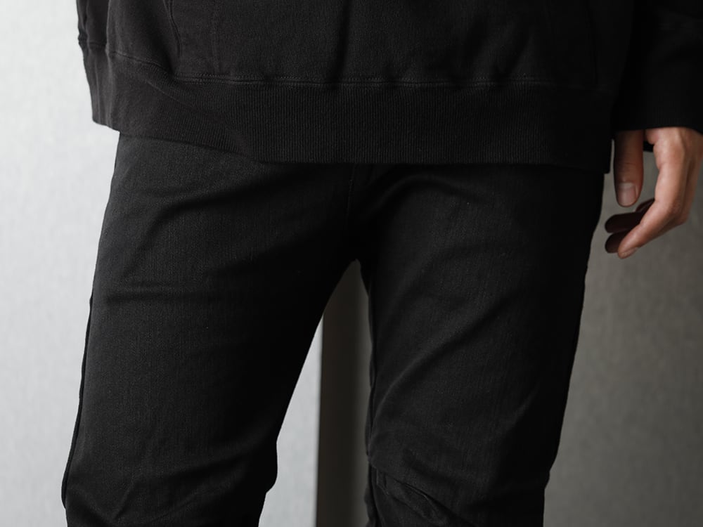 JULIUS - ユリウス Classic slim silhouette Black only Styling - 3-004