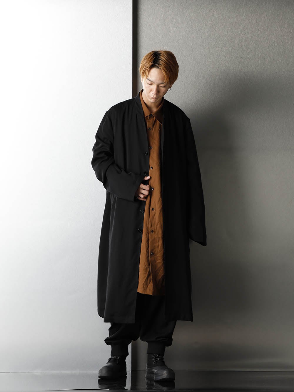 Ground Y Black on Camel coloring Style - 1-001