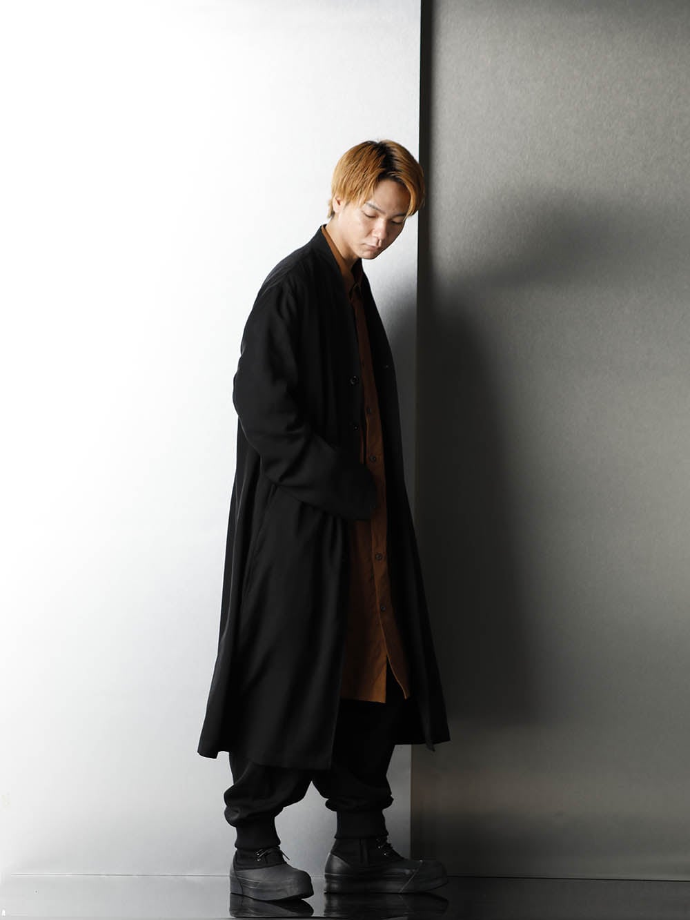 Ground Y Black on Camel coloring Style - 1-002