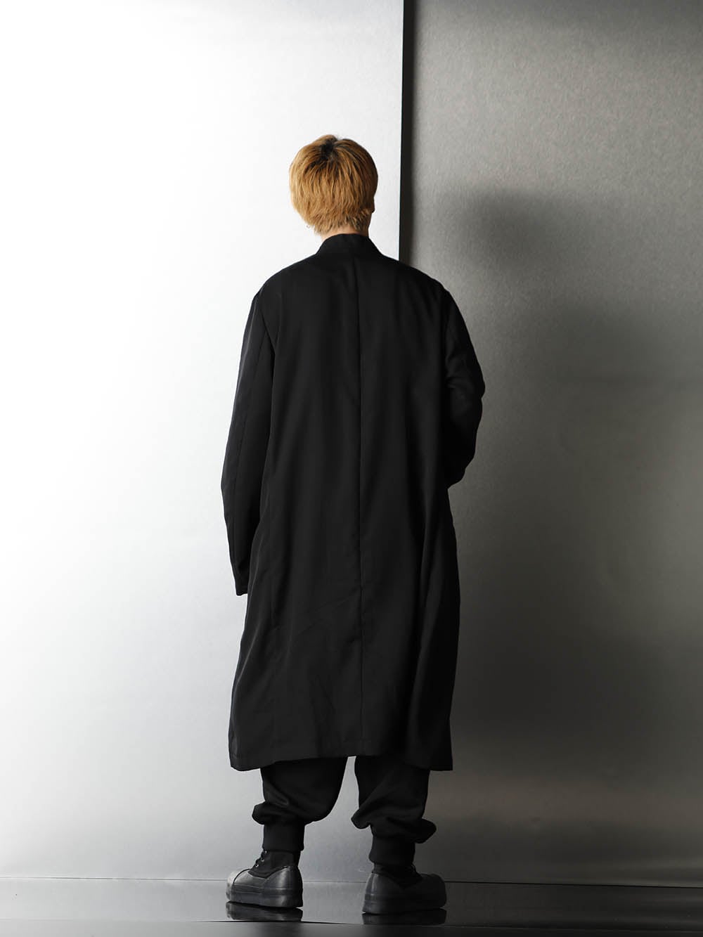 Ground Y Black on Camel coloring Style - 1-003