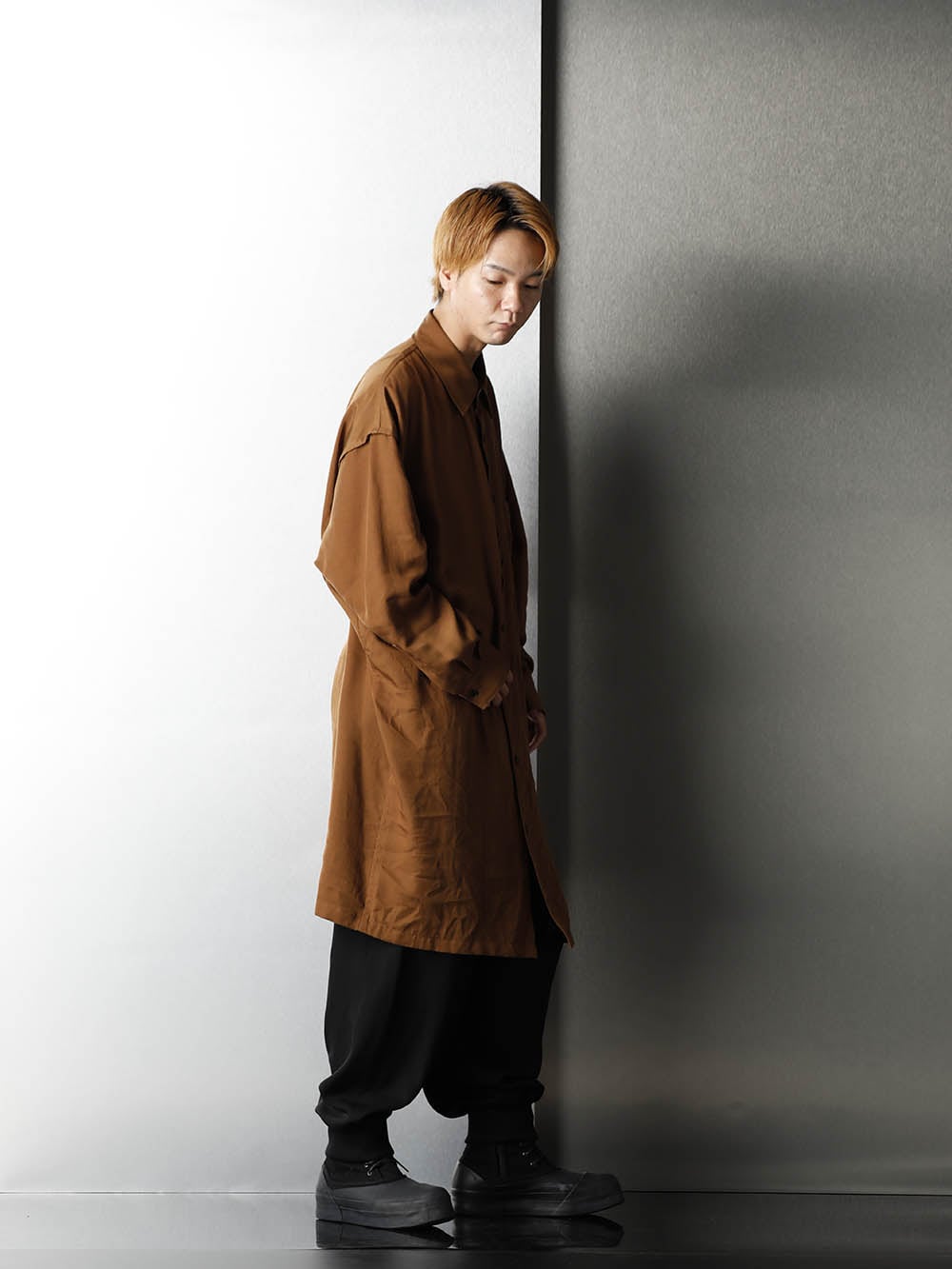 Ground Y Black on Camel coloring Style - 3-002