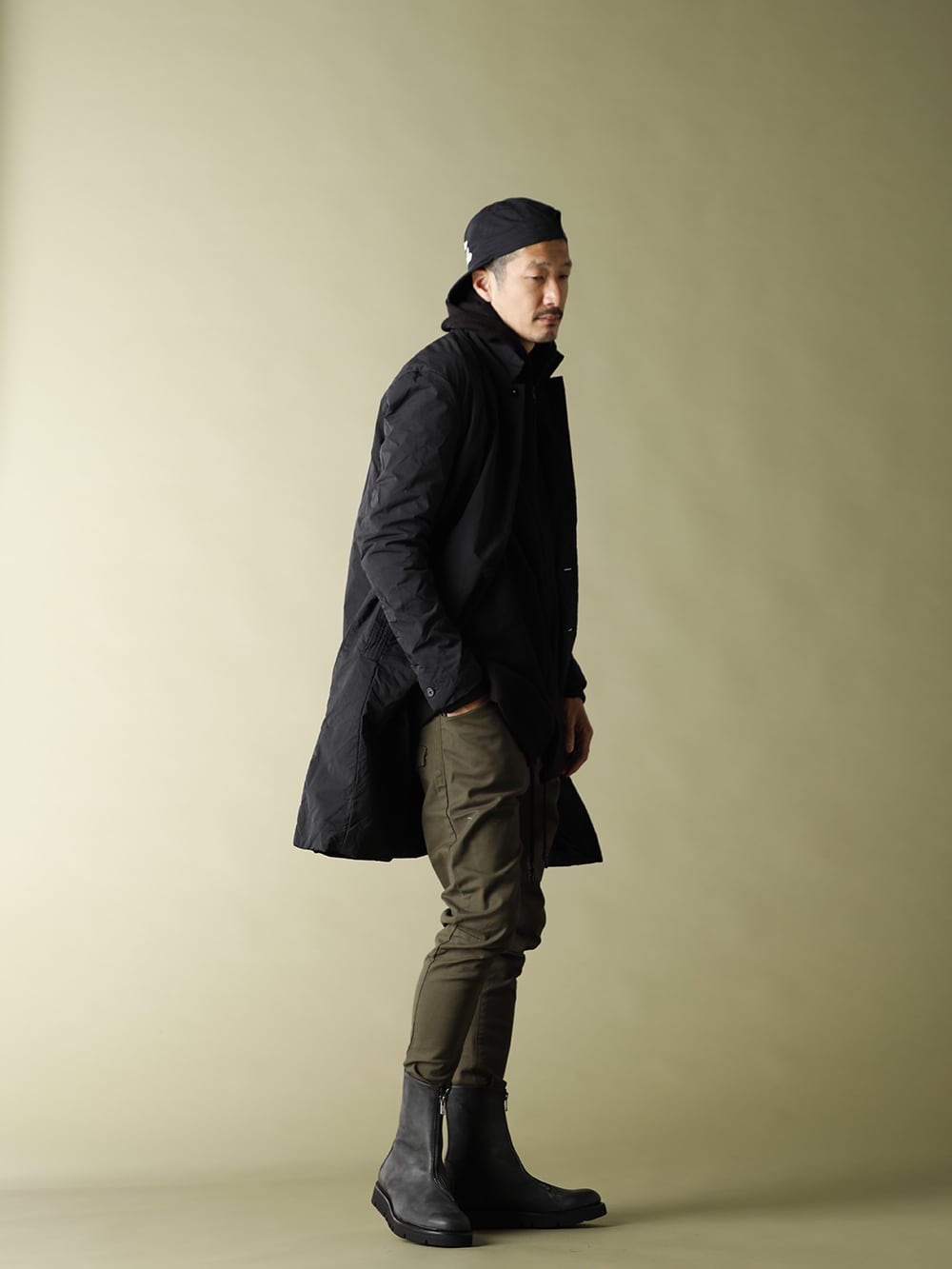 NOMEN NESCIO 20-21AW【HOODED SWEATER】SLIM EASY PANTS STYLE