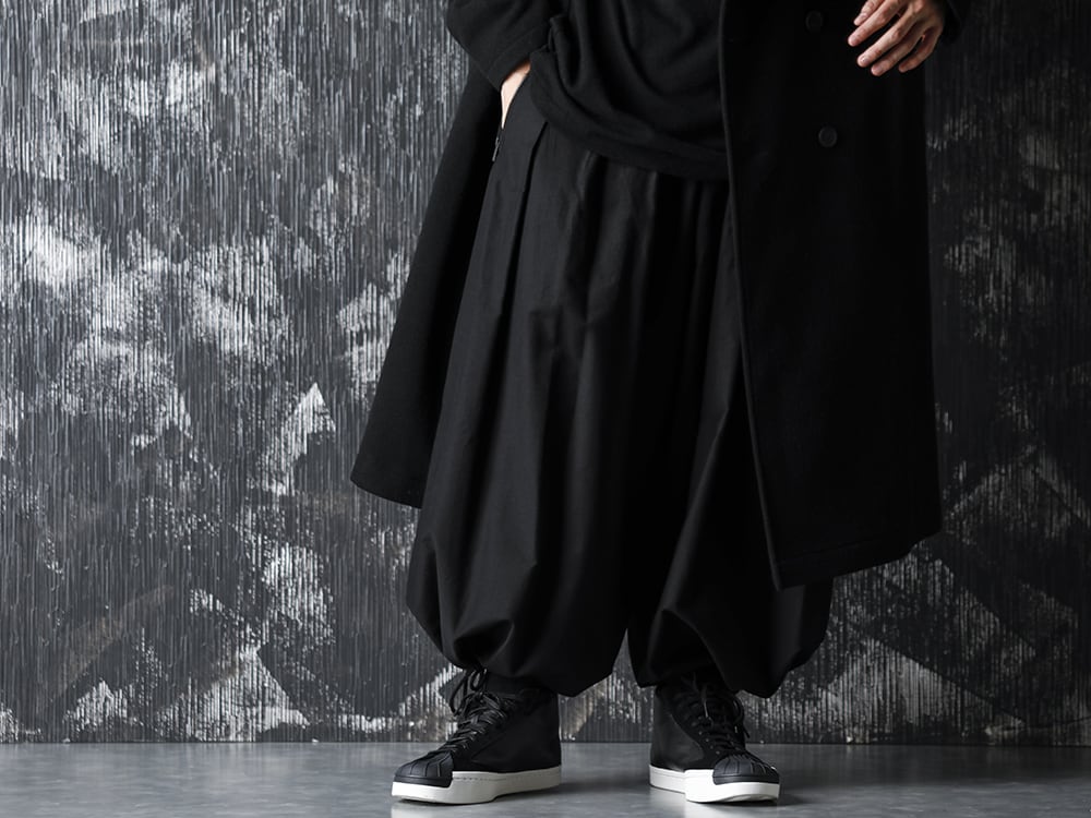 Yohji Yamamoto 20-21AW フーデッド コートを使用した実用的なスタイル