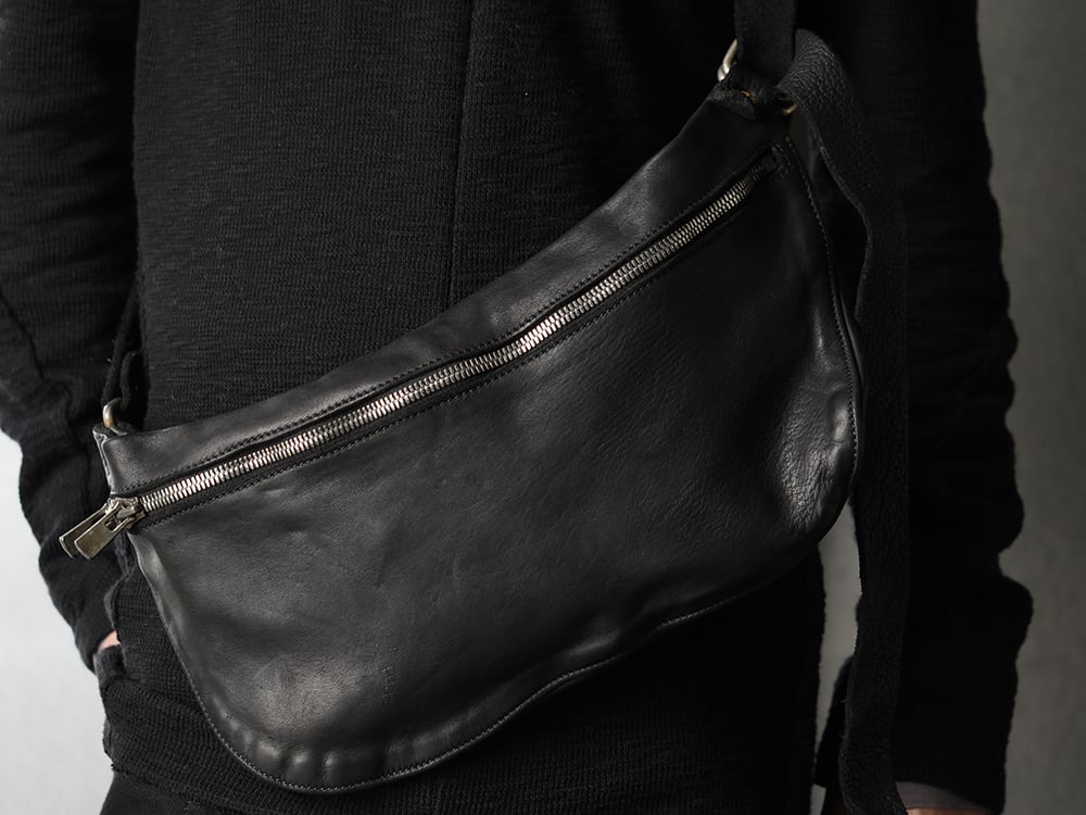 GUIDI Black Leather Bag Pick Up Blog - FASCINATE BLOG