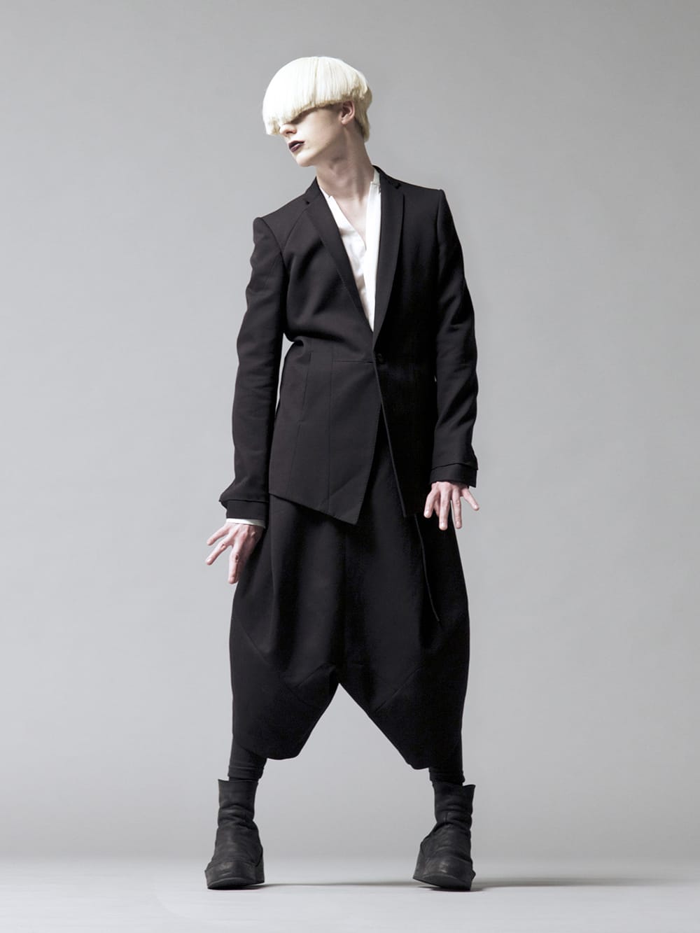 ntroducing「Tailored Jacket with Waist Parts」from JULIUS ...