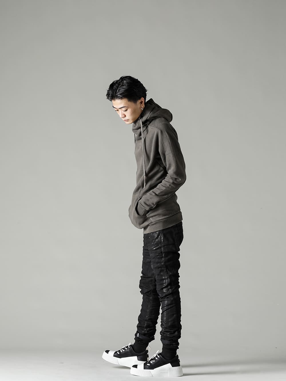 BORIS BIDJAN SABERI 22-23AW フーディー2 スタイリング - FASCINATE BLOG