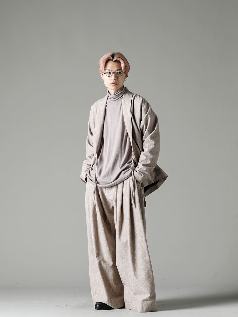 JAN-JAN VAN ESSCHE- JOversized one-piece pattern patterned pants with great comfort - Full Length - JACKET#48- Jacket #48 Haute Melee Cotton/Wool Cloth - TEE#65- Tee #65 Lilac Cotton/Cashmere Ribbed - Handsewn-Slipper TROUSERS#71-Trousers #65 Haute Mere Cotton/Wool Cloth
