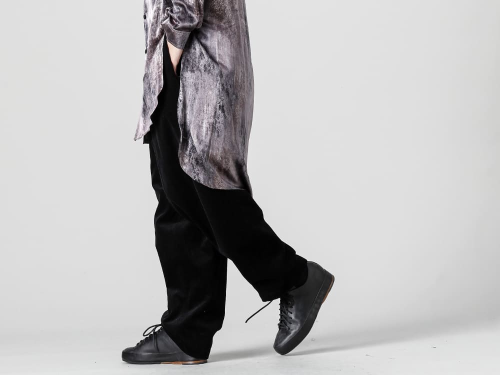 Yohji Yamamoto 22-23AW Corduroy trousers that make a difference in autumn/winter BLACK style - HE-P25-014-side hidden pocket corduroy trousers - Handsewn-Classic-Lo-Handsewn Classic Low 3-003