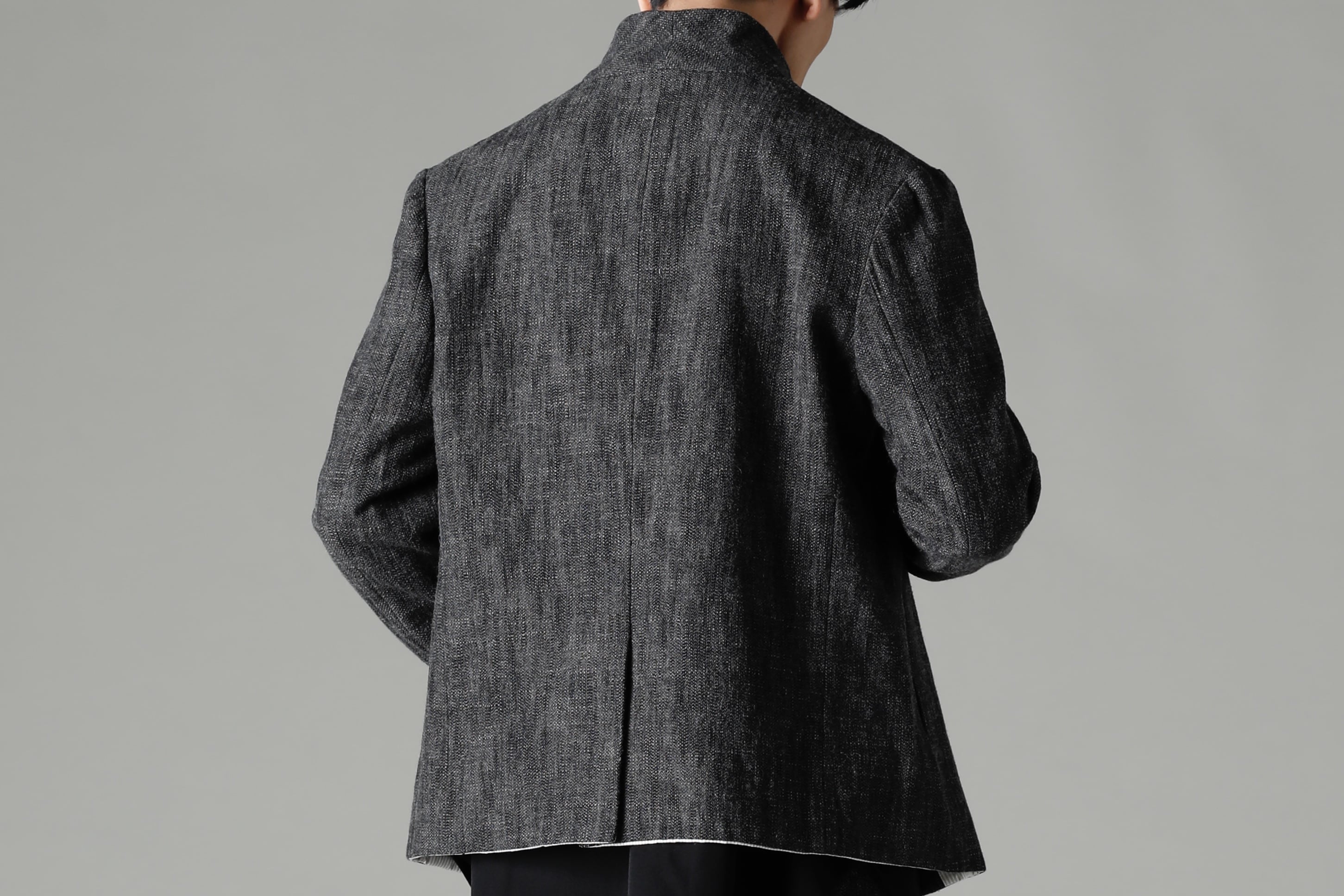 forme d'expression(フォームデエクスプレッション) 22-23AW(秋冬) 素材感を大事にしたパターンメイク  - UG061-354G ショート ジャケット 2-001