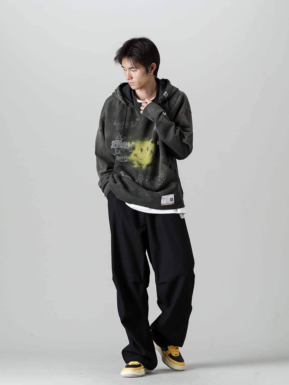 Maison MIHARAYASUHIRO 2022-23AW Wide cotton pants for a skater style! - A09HD551 Distressed Hoodie Balck - A09TS701 SELF CULTURE Print
New sole -WAYNE Low- leather Low-top sneakers Tee White - J09PT041 Compact Cotton Wide Trousers
Compact Cotton Wide Trousers
Compact Cotton Wide Trousers
Compact Cotton Wide Trousers 4-001