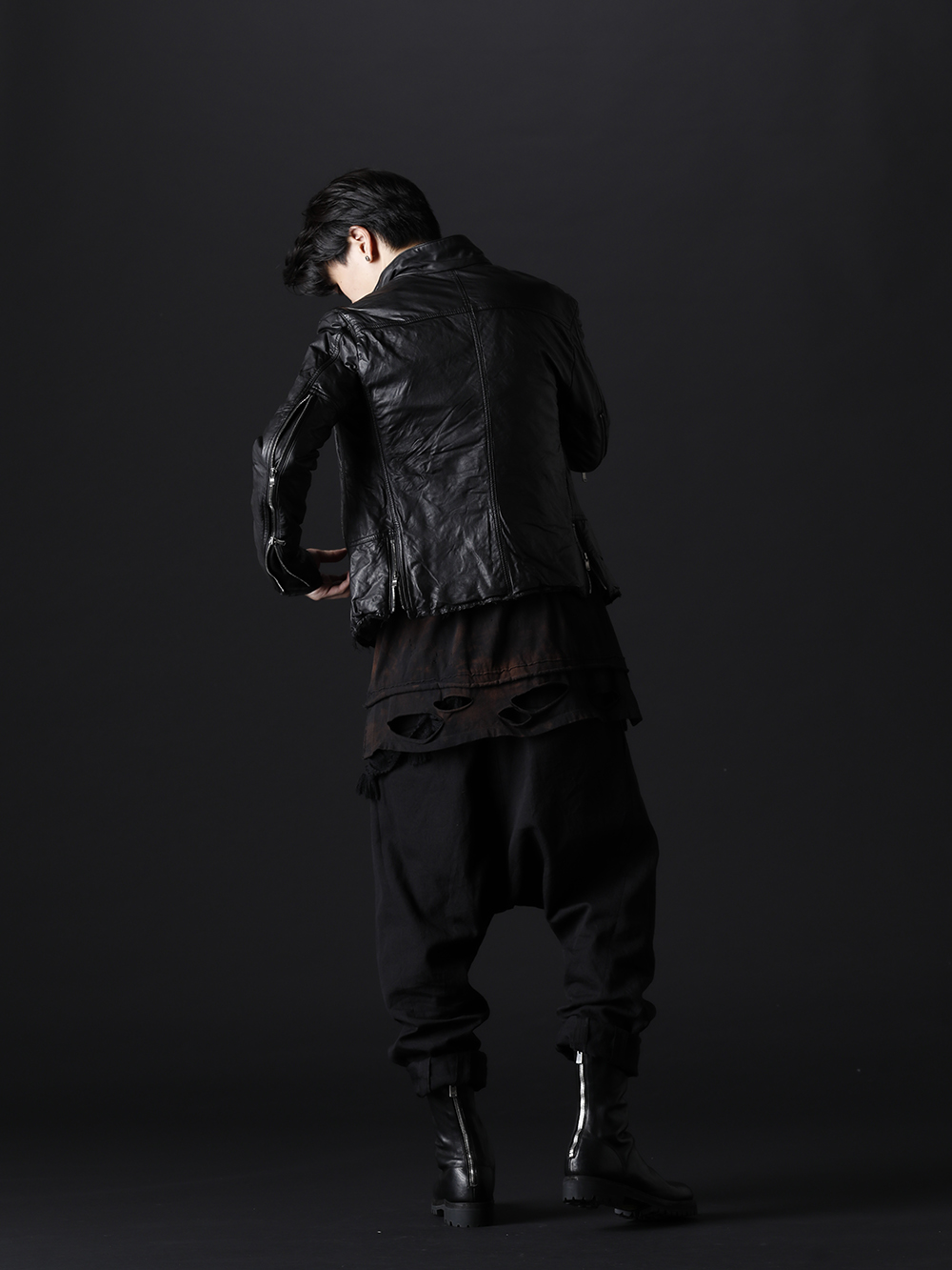 The Viridi-anne / D.HYGEN / nude:masahiko maruyama / Guidi 2022-23AW - Styling with a fashionable feel using leather items. - VI-3504-06-Black(Goat Leather Jacket Black) ST101-0922A-Black(30/- Soft Cotton Jersey Damaged Long Sleeve T-Shirt Black) NU-1646(Wool Braid / Fringe Drop Crotch 2 Tucks Pants) 788V-black(Back Zip Boots Sole Rubber - Horse Full Grain Leather) - 1-004
