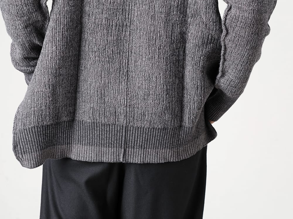 The Viridi-anne 22-23AW The uneven jacquard weave is a rare cashmere blend cotton pullover knit!  - VI-3531-07-Cotton Cashmere Pullover Gray - vu-a22-p10-Knee Wide Pants Black 2-004