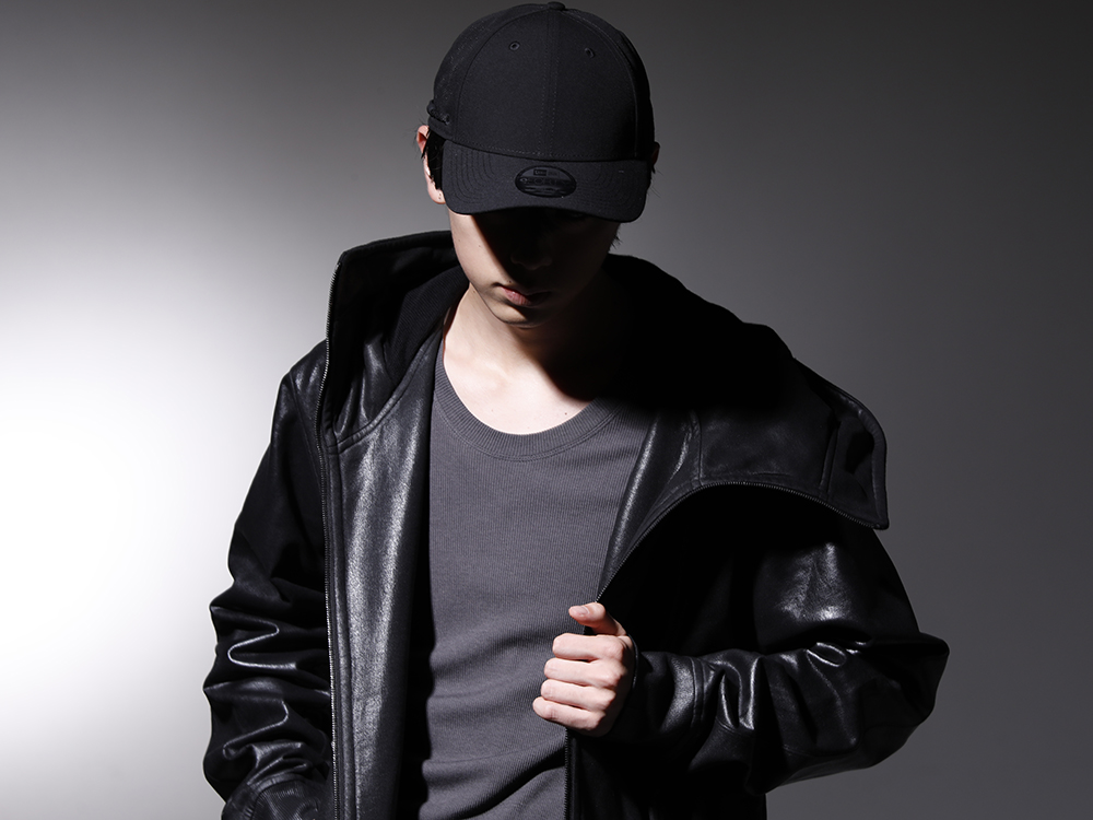 JULIUS / 11 BY BORIS BIDJAN SABERI 2022-23AW - A mode parka with a coated surface - 799CUM21-C(Front Zip Coated Sweat Hoodie) 799CUM25-Charcoal(Rib Asymmetry Cutsewn Charcoal) 11xNE-9FORTY-20ss-Black(11 by BBS × New Era - 9 FORTY Cap Black x Black) - 2-003