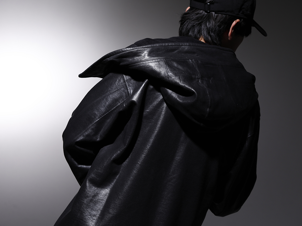 JULIUS 2022-23AW - A mode parka with a coated surface - 799CUM21-C(Front Zip Coated Sweat Hoodie) - 2-007