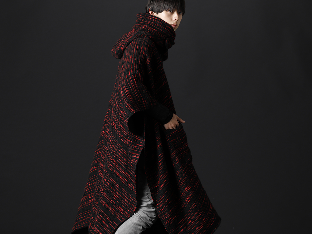 ヌード マサヒコマルヤマ 2022-23AW - 今季らしさを前面に味わえるデザインを落とし込んだ作品 - NU-1655(リバーシブル ポンチョ) - 2-002