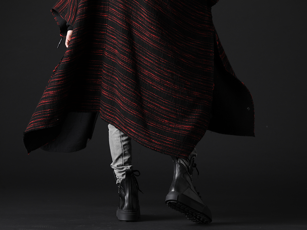 ユリウス 2022-23AW - 退廃的な雰囲気を漂わせるカラーリングのスキニーデニム - 787PAM5-GR(インダイレクト スキニーデニム グレー) 797FWM2-L-Black(カウレザー レースアップ スニーカー ブラック) - 3-003