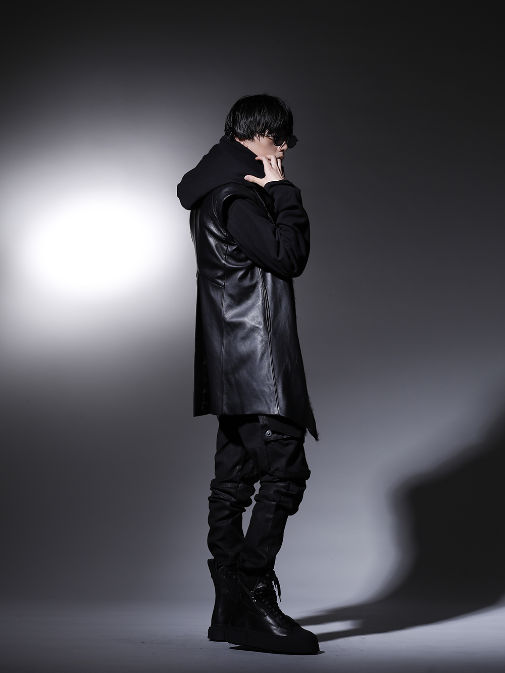 JULIUS / The Viridi-anne / RIGARDS 2022-23AW - A dark, black style that shows the brand's worldview - 797VEM2(Lamb Skin / Cow Hair Vest) 799CUM21-Black(Front Zip Sweat Hoodie Black) 799CUM25-Black(Rib Asymmetry Cutsewn Black) 799PAM25-C(10.5oz Stretch Denim Gas Mask Coated Skinny Pants) 797FWM2-L-Black(Cow Leather Lace Up Sneaker Black) RG2001TVA-Vintage-Black-Black(RIGARDS collaboration sunglasses - Vintage Black+Black / Clear+D.Gray Lens) - 1-003