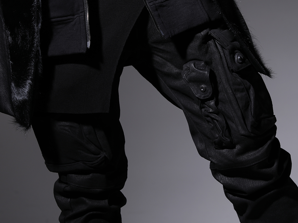JULIUS 2022-23AW - Overwhelmingly Popular Gas Mask Coming This Season - 799PAM25-C(10.5oz Stretch Denim Gas Mask Coated Skinny Pants) - 3-004