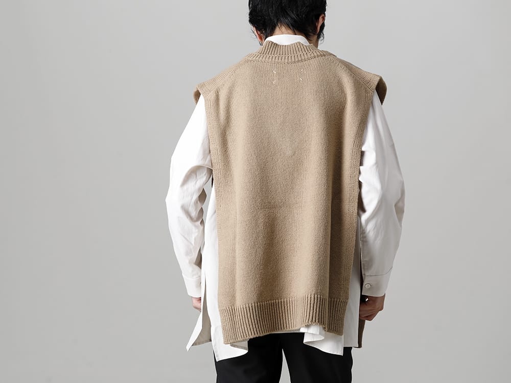 Maison Margiela - メゾン マルジェラ 2022-23AW 見出し2  - SI1TH0001 ストール Beige - vu-a12-s01 ベーシック シャツ Off White 2-005