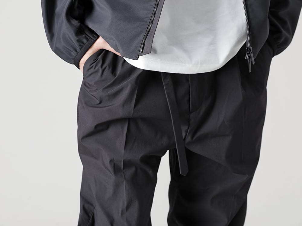 White Mountaineering 2022-23AW Wide tapered pants for just the right amount of relaxation! - BK2273402 Tech Weather Wide Tapered Pants - WM2273801 WM × UGG Sneakers 3-002