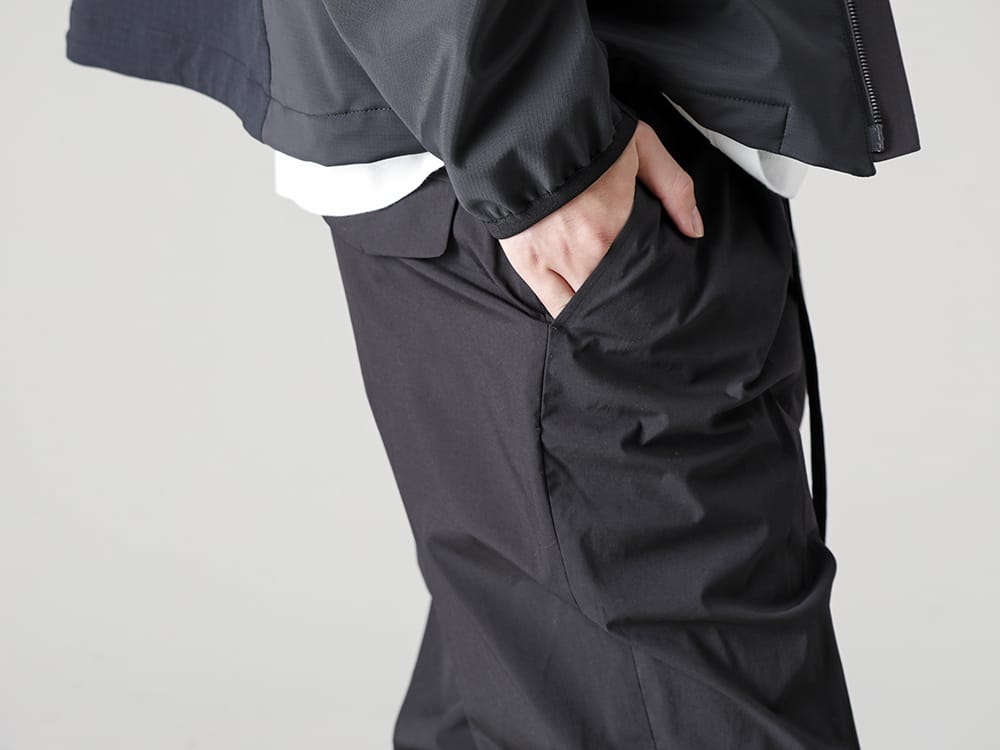 White Mountaineering 2022-23AW Wide tapered pants for just the right amount of relaxation! - BK2273402 Tech Weather Wide Tapered Pants - WM2273801 WM × UGG Sneakers 3-003