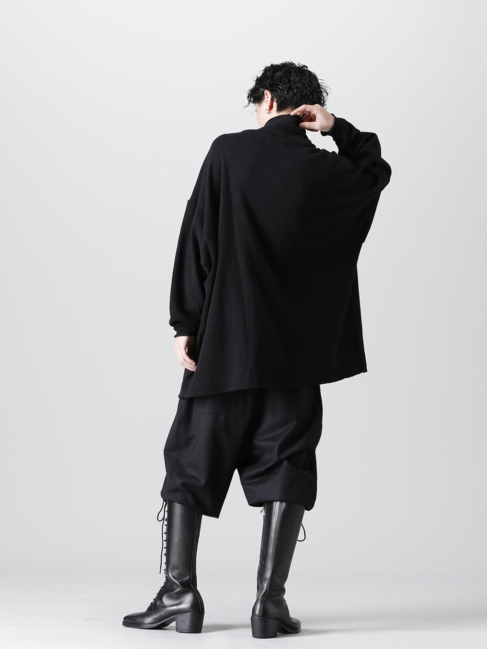 クジャク 2022-23AW - kujaku(クジャク) 2022-23AWコレクションより第2弾目が到着！只今より店頭・通販共に販売開始！ - KJ-22AW29-Black(コスモス プルオーバー ブラック) - 1-007