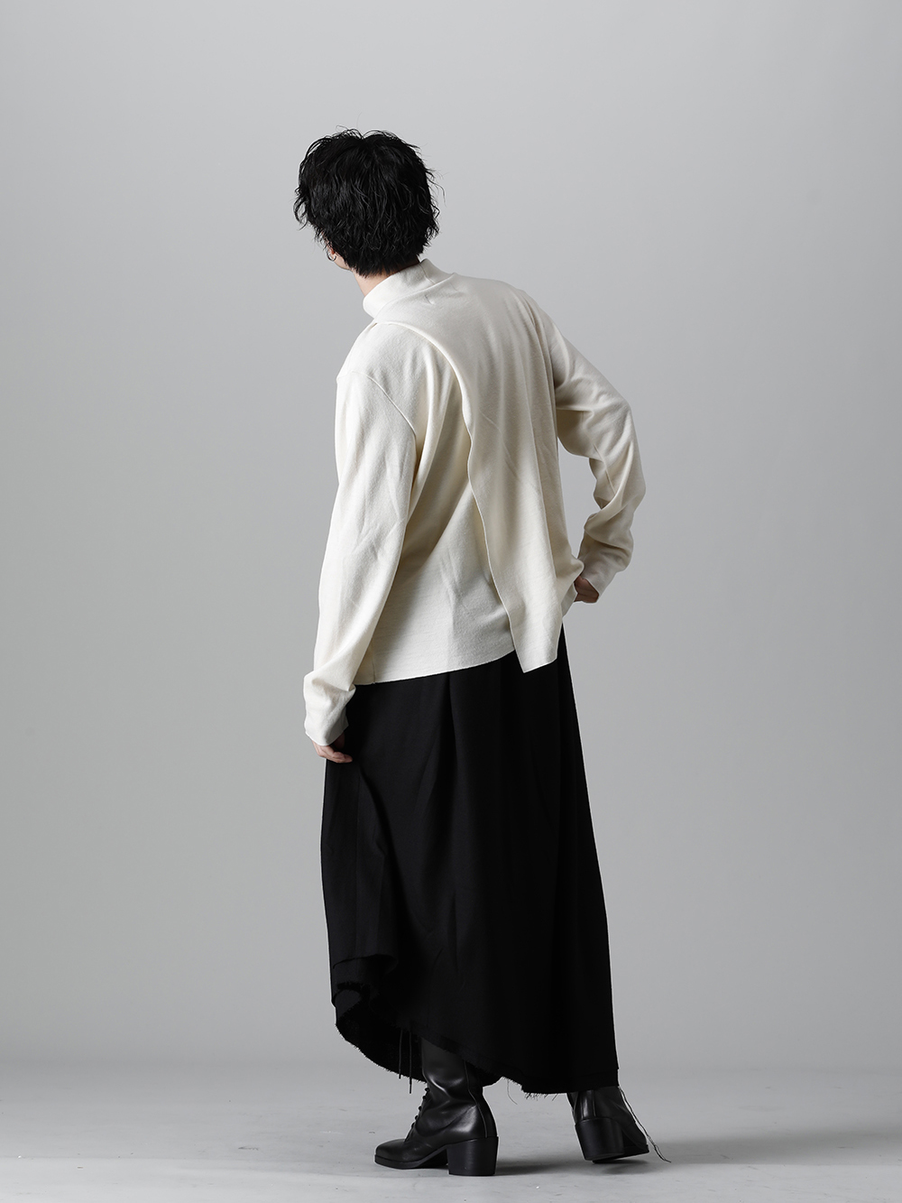 クジャク 2022-23AW - kujaku(クジャク) 2022-23AWコレクションより第2弾目が到着！只今より店頭・通販共に販売開始！ - KJ-22AW33-Black(オトメユリ スカート ブラック) - 1-012