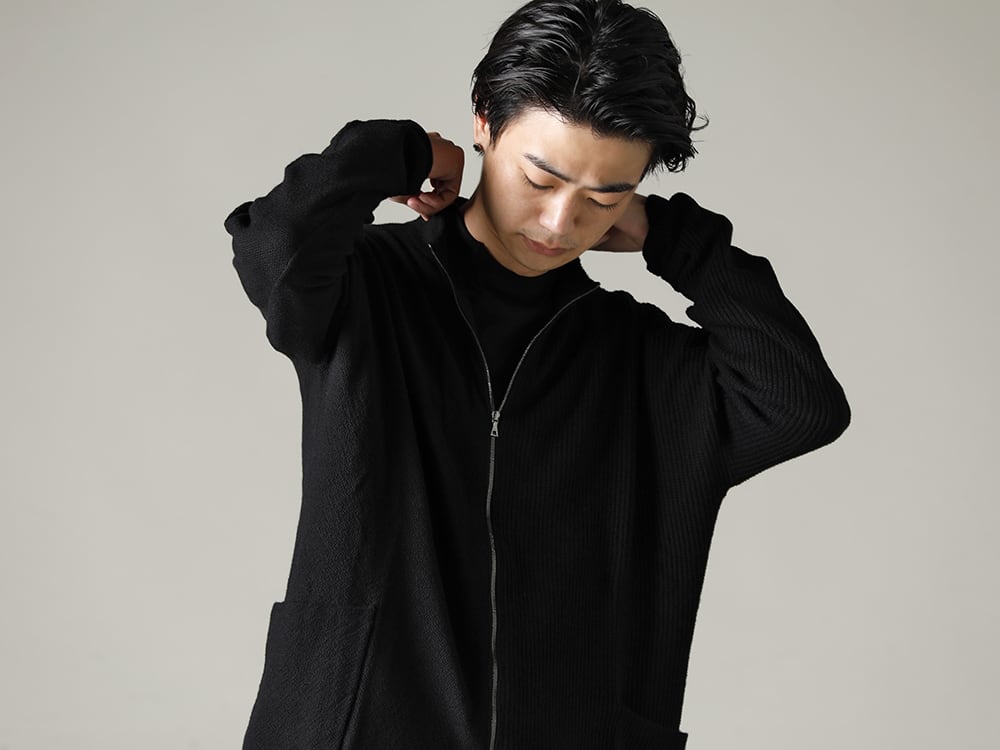 DEVOA 22-23AW シンプルかつカジュアルなイメージのデザイン KTS-CZM-Black Cardigan merino wool Black 2-002