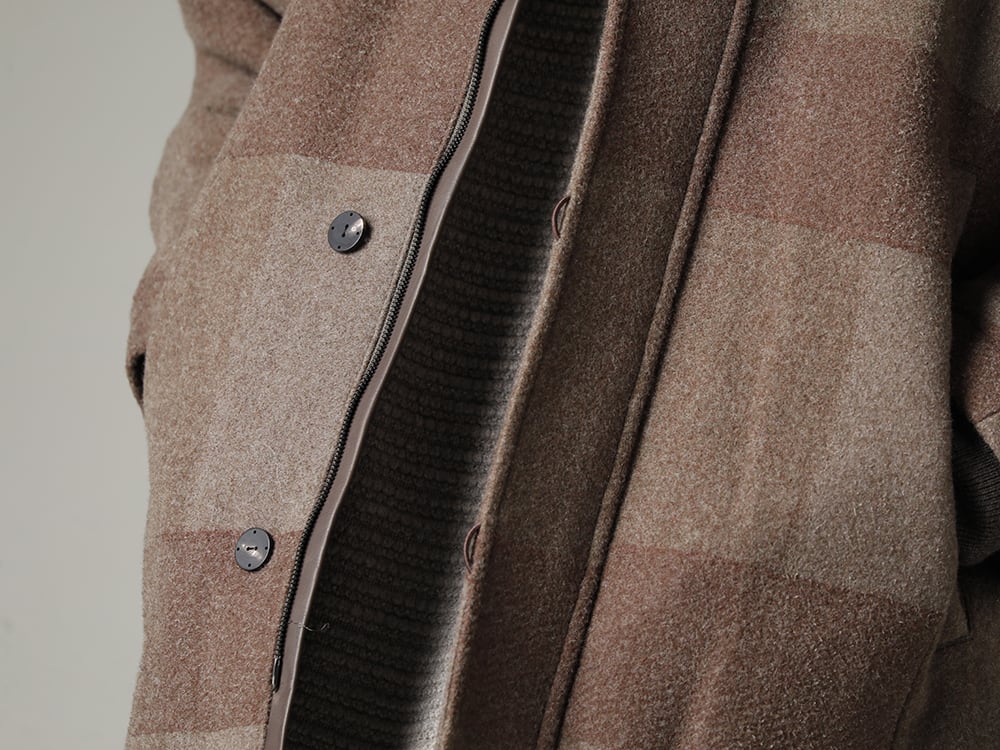 DEVOA(デヴォア) 22-32AW(秋冬) 色落ちしたようなくすみと起毛感のある表情 - JKI-SNM L7 コート ウールニードルパンチ 3-003