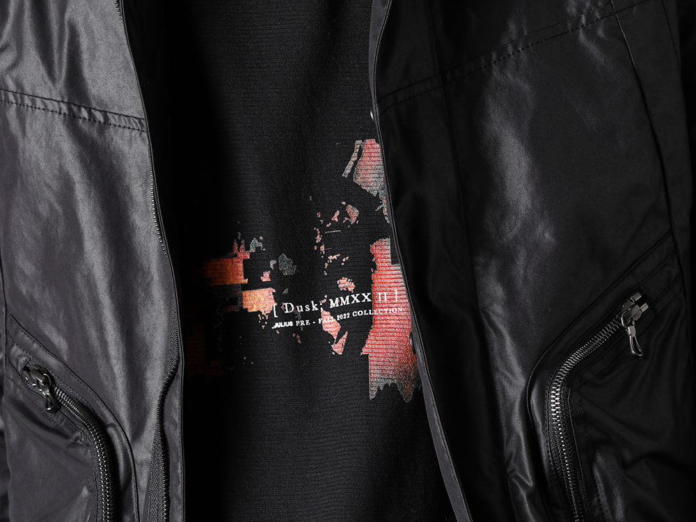 JULIUS 2022-23AW - A military-style cargo blouson with a sense of brand. - 797BLM7(Cargo Blouson Polyester Cotton Cloth) 787CUM3(DUSK Twist Tuck Short sleeve T-shirts) - 2-010