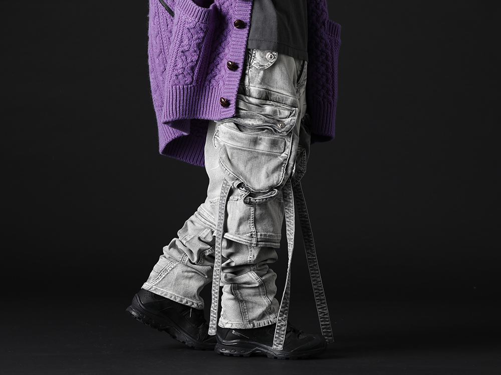 ユリウス / イレブン バイ ボリス ビジャン サベリ 2022-23AW - ワイドシルエットでインパクト抜群のガスマスクパンツ - 799PAM24-PL(10.5oz ストレッチデニム ガスマスク ワイドパンツ プラスター) BOOT2-GTX-Black(BOOT2 ゴアテックス ブラック) - 3-002