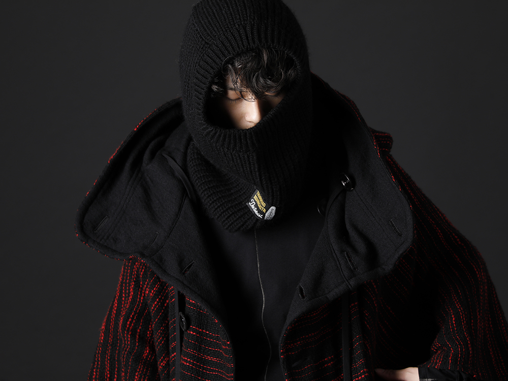 nude:masahiko maruyama / The Viridi-anne / TAKAHIROMIYASHITATheSoloist. 2022-23AW - Oversized poncho with a beautiful drape - NU-1655(Reversible Poncho) VI-3541-01-Black(Nylon Spandex Jersey Crewneck L/S Black) sk.0003AW22-Black(aran pattern balaclava Black) - 2-010