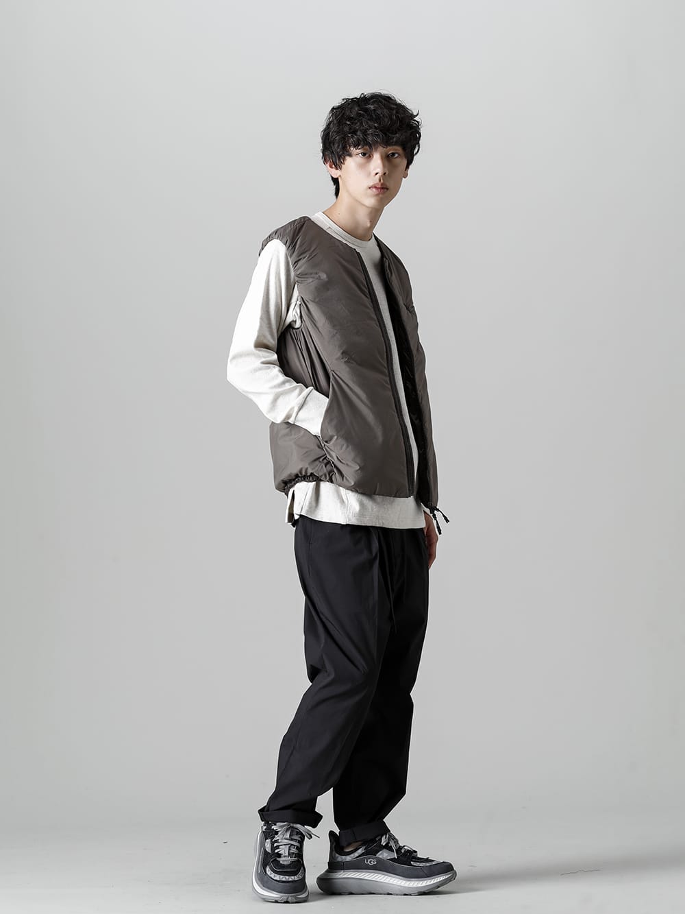 LANTERN 2022-23AW Styling LANTERN Heating Vest Brown - MMA-LAN-01-Brown heating Inner Vest Brown - RB-423-Oatmeal Ragran L/S Oatmeal - BK2273402 Tech Weather Wide Tapered Pants 1-003