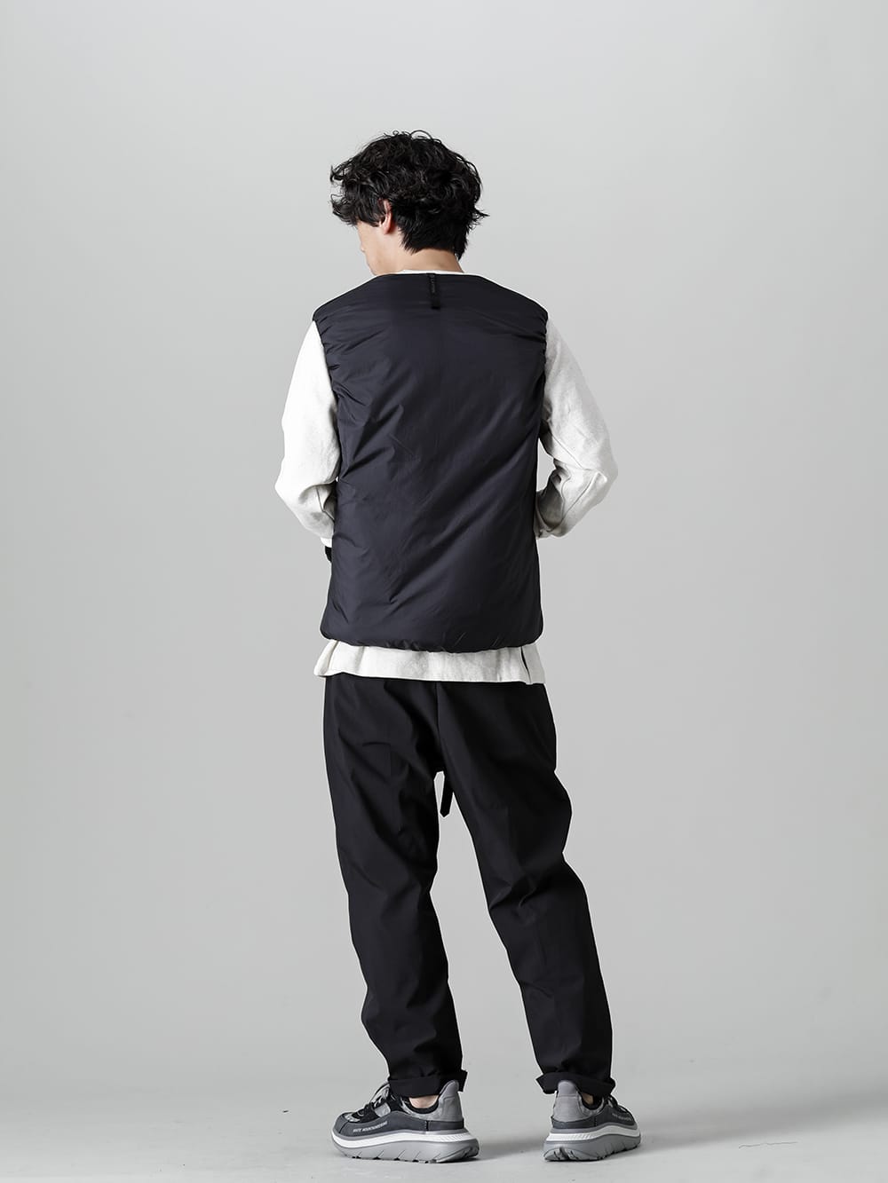 LANTERN 2022-23AW Black with a sense of stability if you choose it for basicness - MMA-LAN-01-Black Heating inner Vest Black - RB-423-Oatmeal Ragran L/S Oatmeal - BK2273402 Tech Weather Wide Tapered Pants 3-003