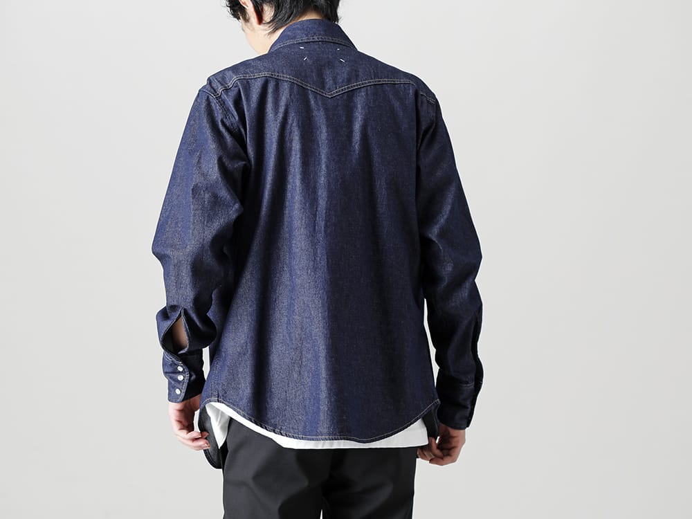 Maison Margiela 2022-23AW Elegant finish without being too casual even in denim!  - S50DL0522 Denim Shirt - HG8796 COMMERATIVE SS TEE CORE WHITE 2-003