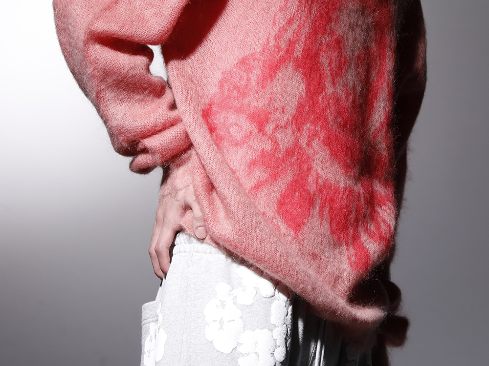 セントマイケル 2022-23AW - 不気味なデザインをカラー使いでポップな仕上がりに - SM-A22-0000-073(ボーン X レイズド × セントマイケル CLOWN ニット ピンク) - 2-005