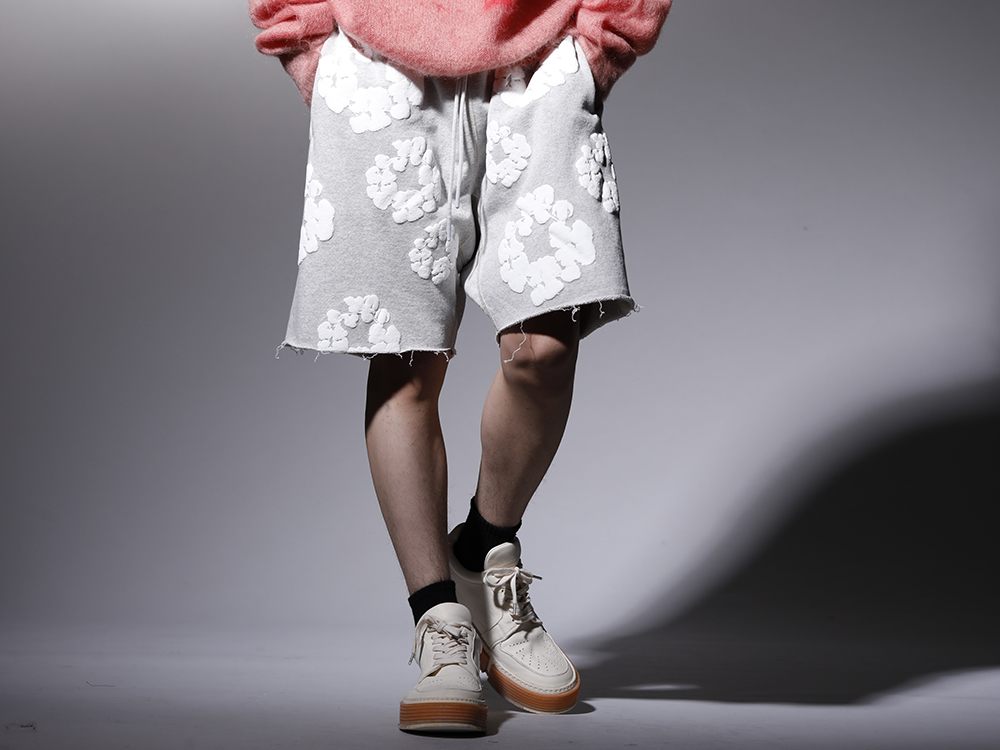 デニムティアーズ / グイディ 2022-23AW - アイコニックなデザインを落とし込んだコラボショーツ - RM-K01-0000-133(レディメイド × デニムティアーズ COTTON WREATH スウェットショーツ グレー - RE-DT-GY-00-00-17) GJ02-CO00T(レースアップブーツ - ホースフルグレインレザー - GJ02 CO00T) - 3-001