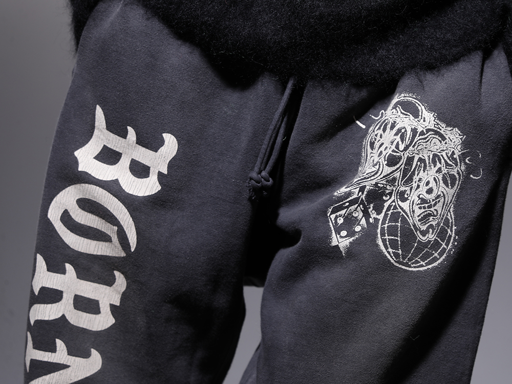 SAINT M×××××× 2022-23AW - A bulky pair of shoes with solid functionality - SM-A22-0000-071(BORN X RAISED × ©SAINT M×××××× Sweat pants) - 3-004