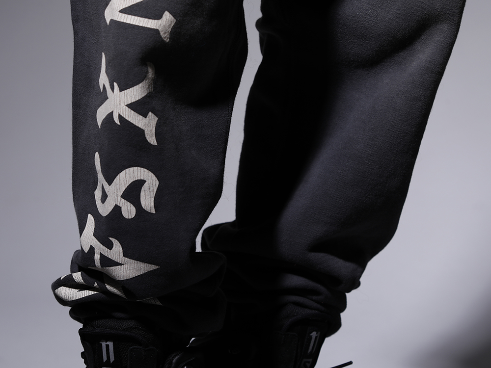 SAINT M×××××× 2022-23AW - A bulky pair of shoes with solid functionality - SM-A22-0000-071(BORN X RAISED × ©SAINT M×××××× Sweat pants) - 3-005