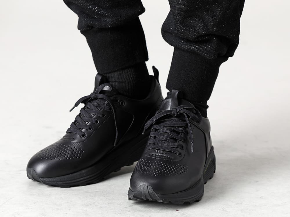 SUNCORE 2022-23AW Ribbed pants with a wrap design made with a cotton lining. - VI-3535-04 Wool / Cotton brushed lining Drop Crotch Pants - SCV186C016 Black Night Run Light Black 3-004