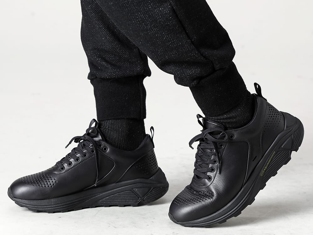 SUNCORE 2022-23AW Ribbed pants with a wrap design made with a cotton lining. - VI-3535-04 Wool / Cotton brushed lining Drop Crotch Pants - SCV186C016 Black Night Run Light Black 3-005